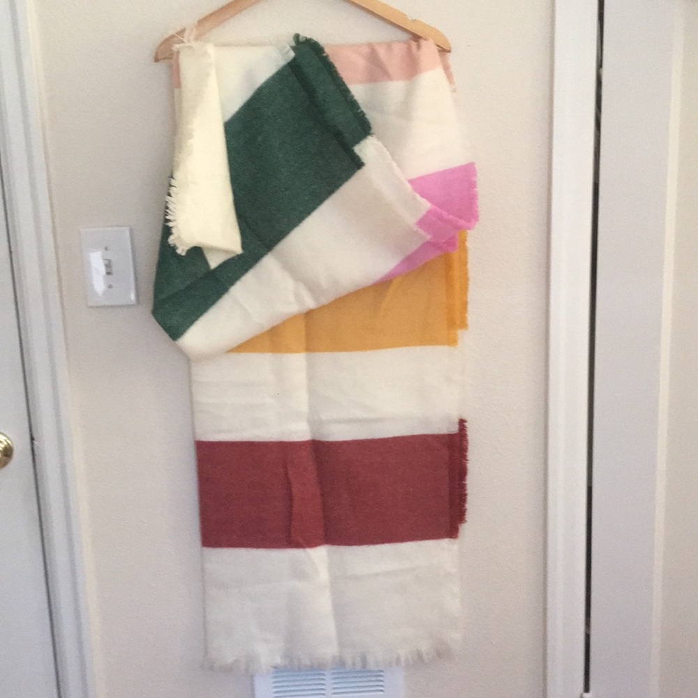 Oversized colorblock scarf